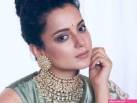 images of female removing pattu saree naked