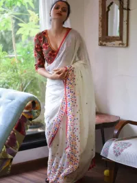 images of female removing pattu saree naked