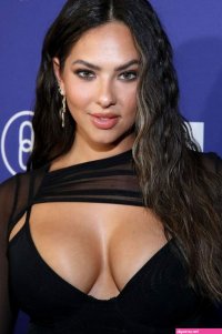 north indian women breasts cleavage clothed