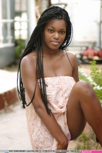 ebony woman mps vagina naked under dress porn