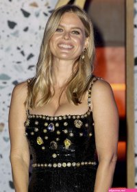 alice eve flaunts nice cleavage at the royal academy of arts summer exhibition preview party