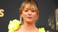 kaley cuoco stuns on the red carpet at the 73rd primetime emmy awards in los angeles