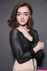 maisie williams sophie turner and natalie dormer sexy