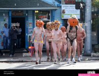 nude run