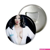 bog round boobs