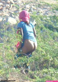 indian village girl peeing images