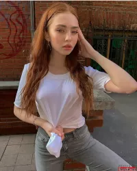 girl hard nipples tight shirt pictures