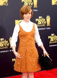 sophia lillis panties scene in it images tumblr