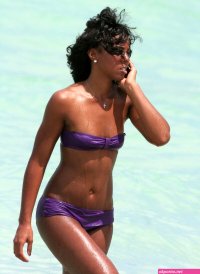 Kelly Rowland nude, naked