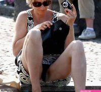 Upskirt | Photos and Videos