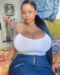 Must See Sexy Pictures Of Curvy Nigerian Instagram Model Ada La Pinky Naijadailyfeed Latest 10647