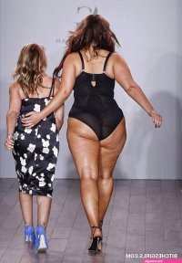 Ashley Graham Nude Celebrities
