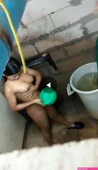 bathroom mms