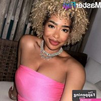 B. Simone Free Nudes Album 51 Pictures