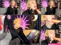 Deepthroat Cosplay