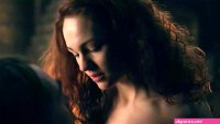 Sophie Skelton Nude
