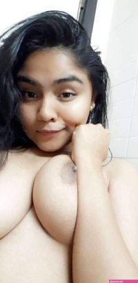Few Indian teen girls nude snaps 2023