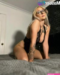 Scarletxroseee Nude OnlyFans Leak Picture DwLdkAEbLV