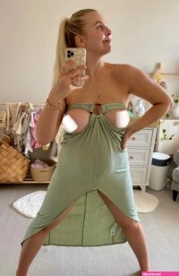 UK mums holiday dress fail results in boob flash