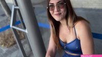 Italiana es pillada por la calle