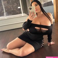 My XX-size circus boobs wont stop growing