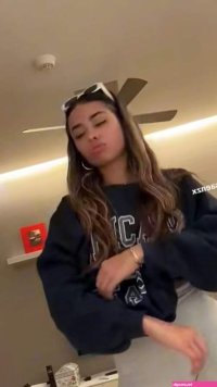 blackgawd72s video Tweet