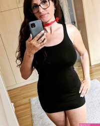 OnlyFans HotwifeHunny hotwifehunny - Page 2 image 22