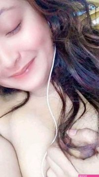 Beautiful Bangladeshi girl nude private pics leaked online