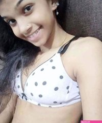 Desi Indian teenager girlfriend nude Babe