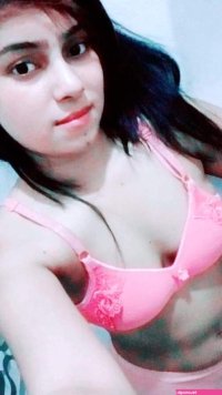 Beautiful desi teen Indian Girl Leaked Nude Pics