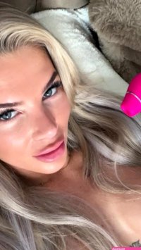 VIBRATOR DILDO PLAY