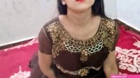 Chachi Ji Ki Garm Chut Ka Pina Nikala: Face Fuck Porn feat. SexyPriya0