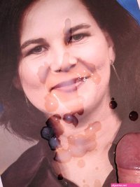 Annalena Baerbock cum tribute