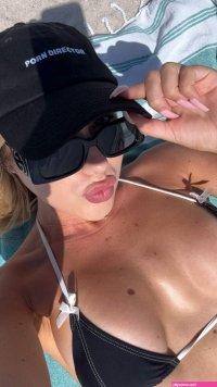 Emwebbily OnlyFans X: How do you think I look mr