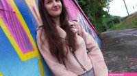 Dinero rpido: joven estudiante inocente prefiere sexo por dinero