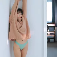 Eunji Pyo: DJ Henney COZY WET 8 videos