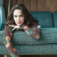 Kate Siegel Nude Photos Scenes and Sex Tape