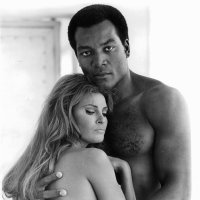 When Jim Brown and Raquel Welch Crossed Paths