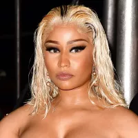 Nicki Minaj posts X-rated topless Instagram photo