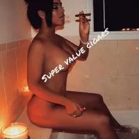 Ayisha Diaz Nude and Sexy Photos