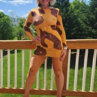Reba Fitnice: Hot Ageless MILF OnlyFans Review