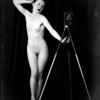 VINTAGE STYLE STUDIO NUDE