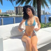 Amelie Warren: Your Hot Twitch Streamer Babe Onlyfans Review