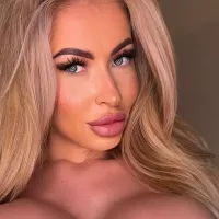 I spent 30k to be a bimbo with big boobs