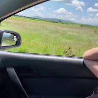 Teen lost in the road asking for a car ride