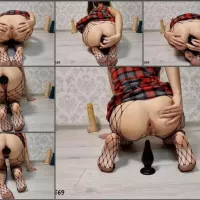 Anal Dildo Solo