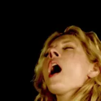Katheryn Winnick seksscène van Vikingen op