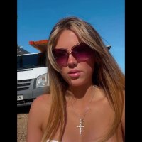 Une gitane voyageuse se fait prendre en train de sexhiber