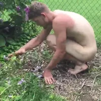 Naked gardening