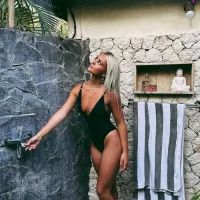 Zahlia Lee Short Nude OnlyFans Leak Picture UnaVklHdQG